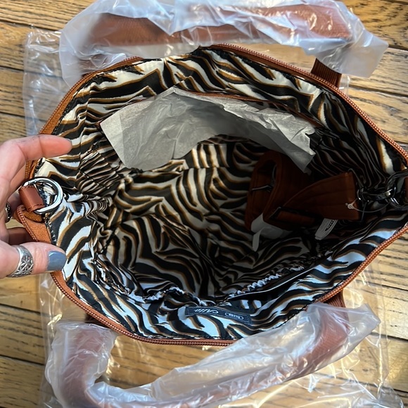 Lug Alto Convertible Tote/Crossbody Bag in Copper Brown NWT - Picture 10 of 11